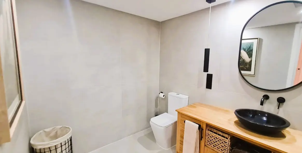 Short-term rent of middle floor apartment in The Golden Mile 15