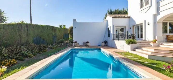 Краткосрочная аренда  отдельно стоящей виллы в Benahavís 2
