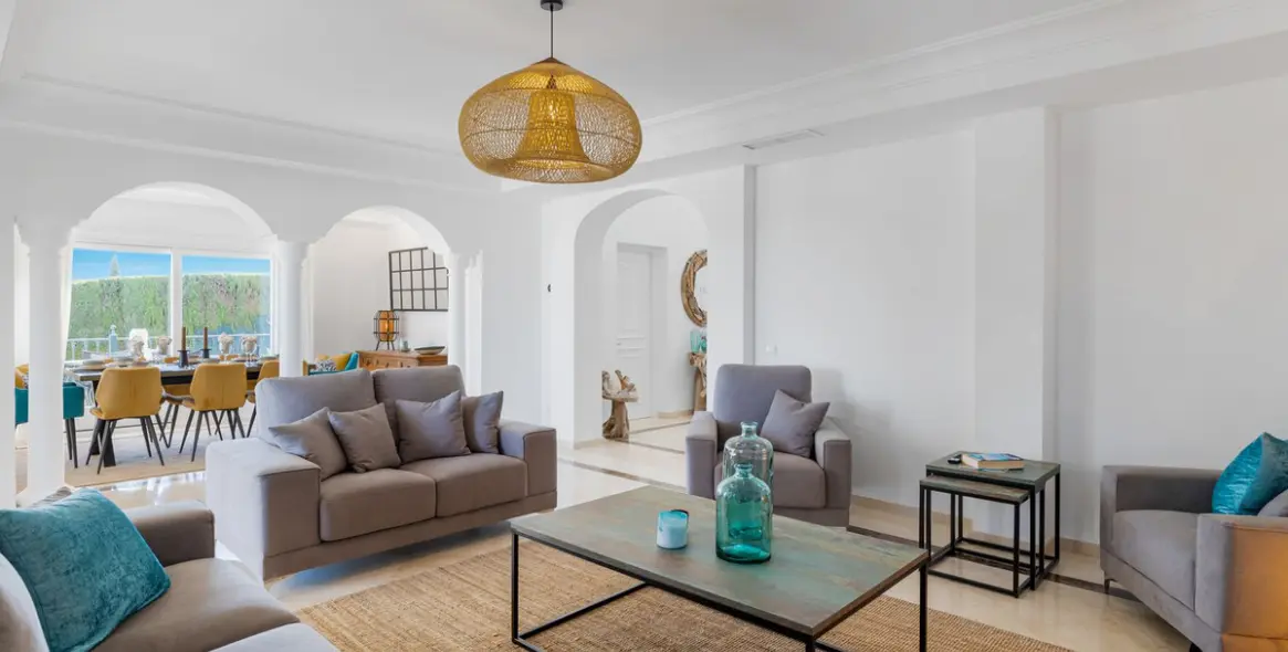 Краткосрочная аренда  отдельно стоящей виллы в Benahavís 8