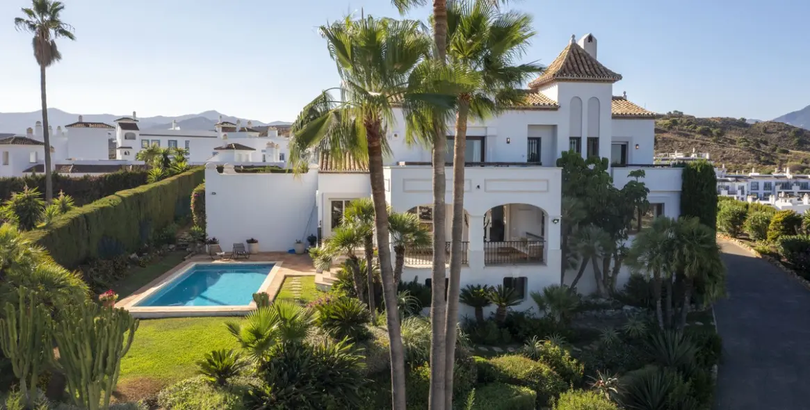 Краткосрочная аренда  отдельно стоящей виллы в Benahavís 6