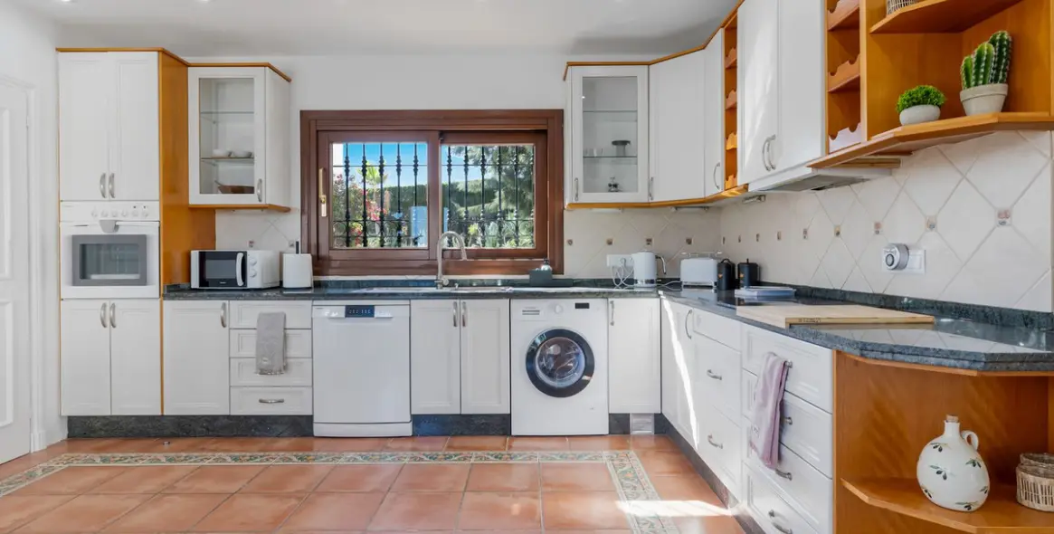 Краткосрочная аренда  отдельно стоящей виллы в Benahavís 15