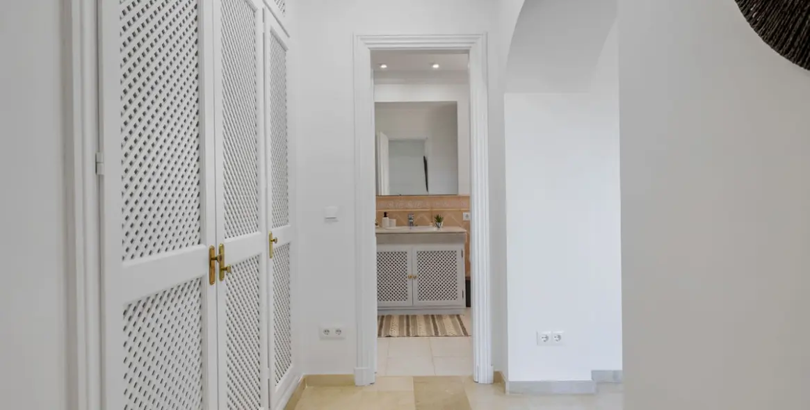 Краткосрочная аренда  отдельно стоящей виллы в Benahavís 25