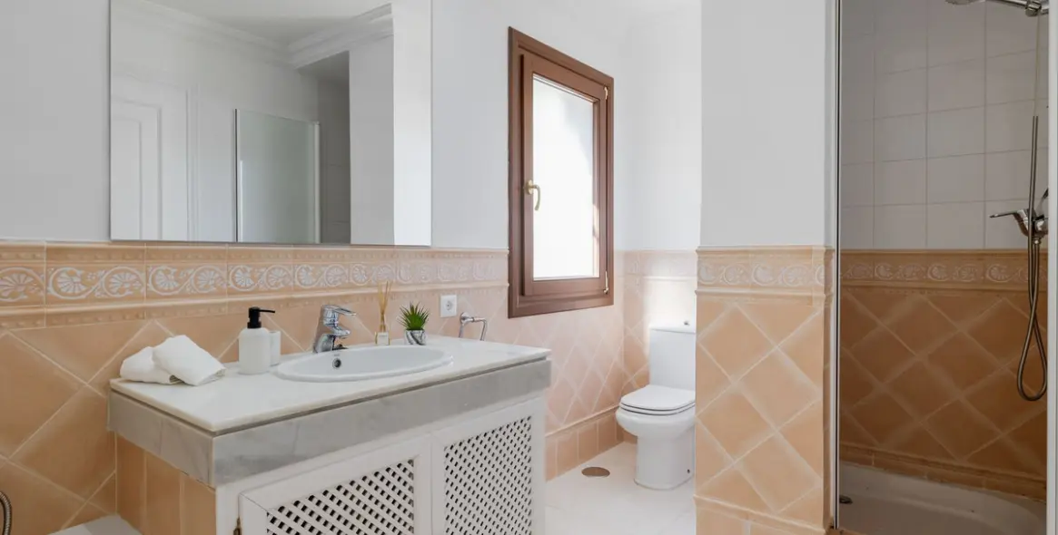 Краткосрочная аренда  отдельно стоящей виллы в Benahavís 31