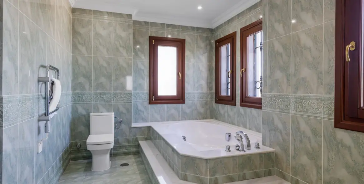 Краткосрочная аренда  отдельно стоящей виллы в Benahavís 36