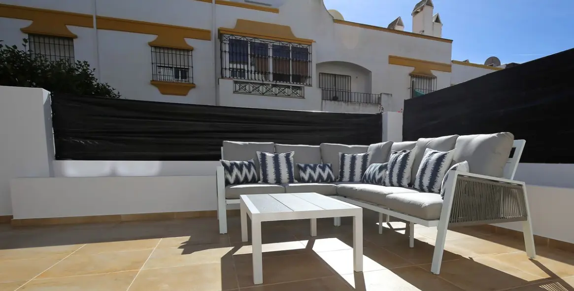 Short-term rent of townhouse in Marbella 1