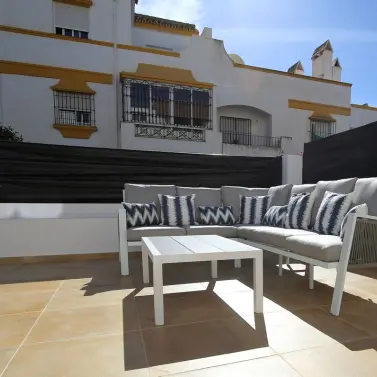Short-term rent of townhouse in Marbella
