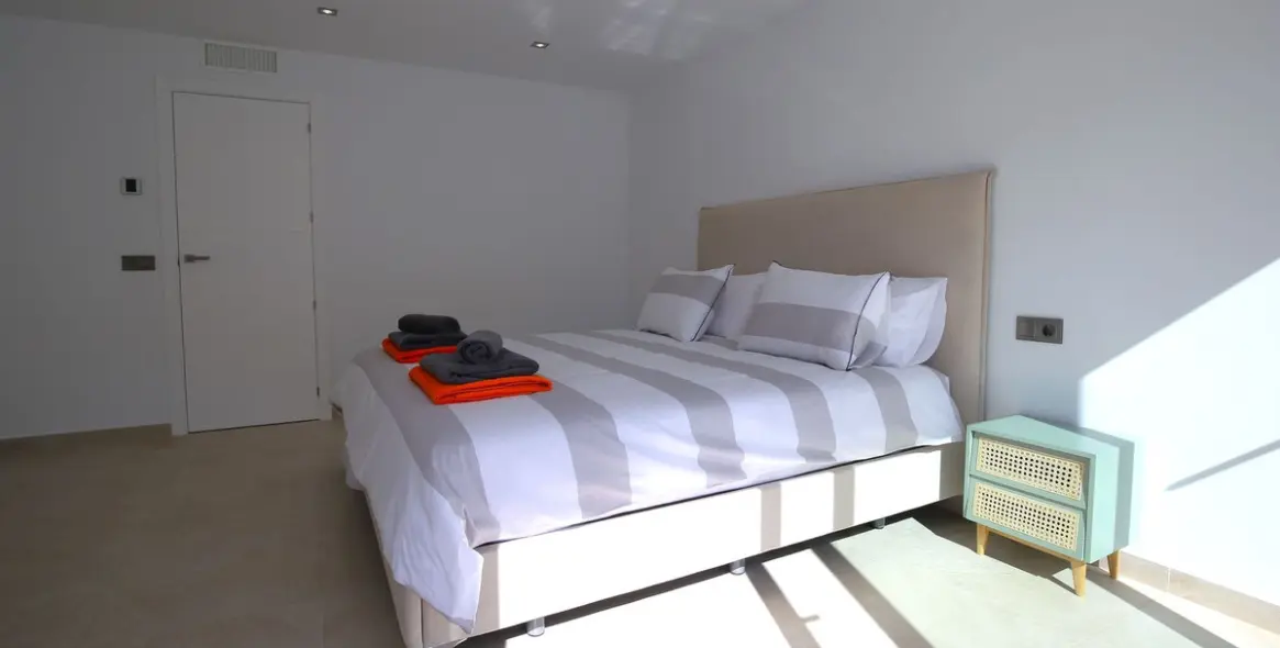 Short-term rent of townhouse in Marbella 8