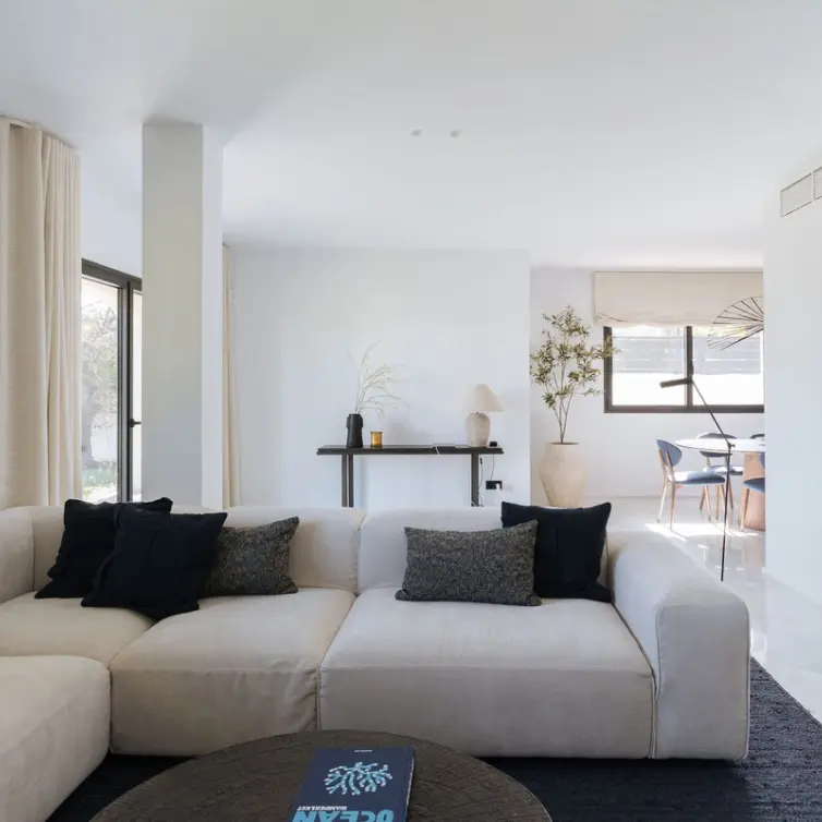 Short-term rent of detached villa in Marbella