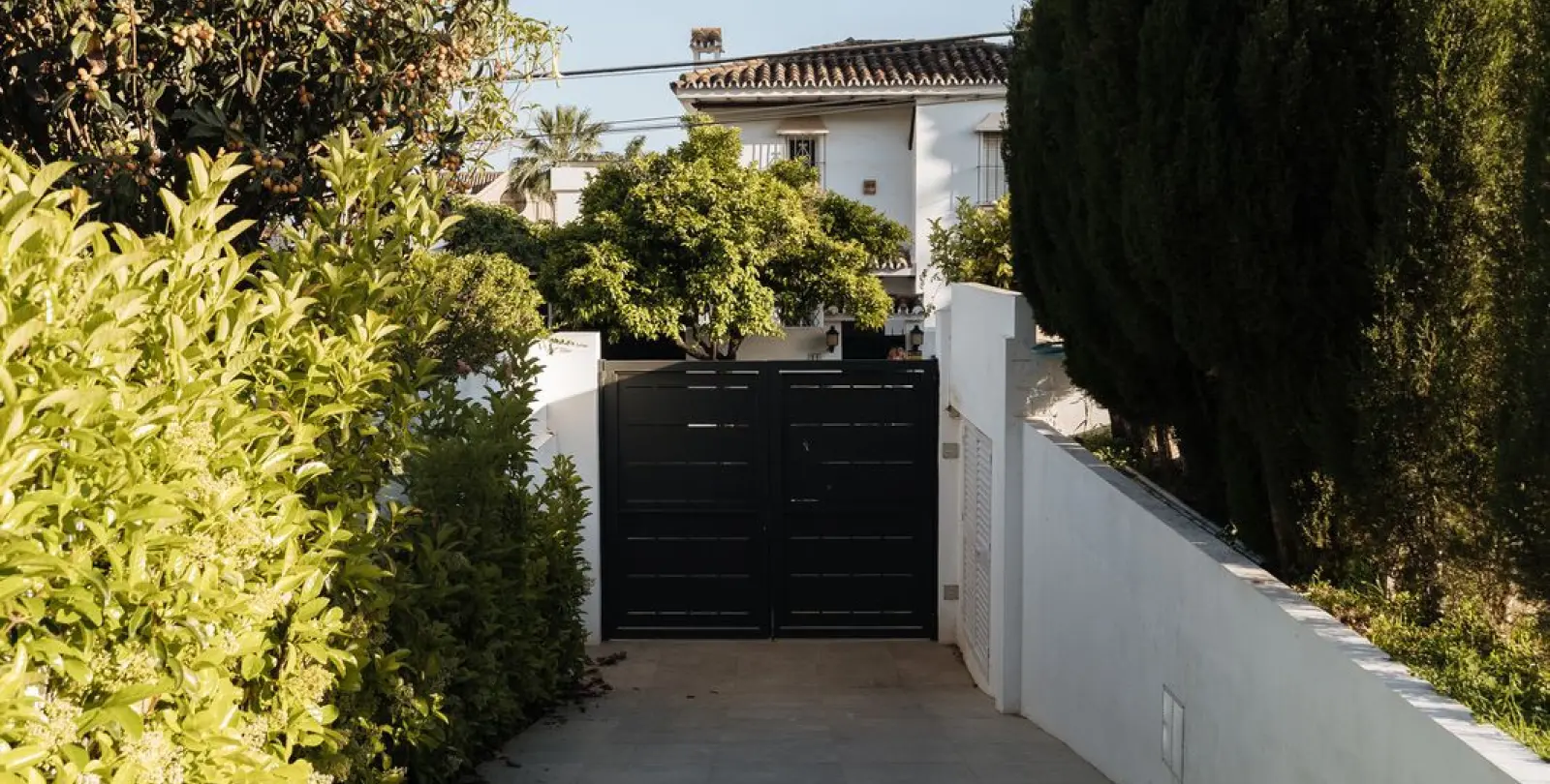 Краткосрочная аренда  отдельно стоящей виллы в Marbella 44