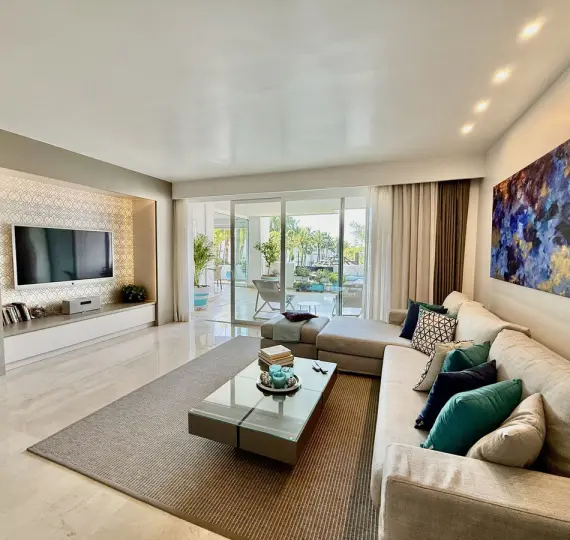 Short-term rent of middle floor apartment in The Golden Mile