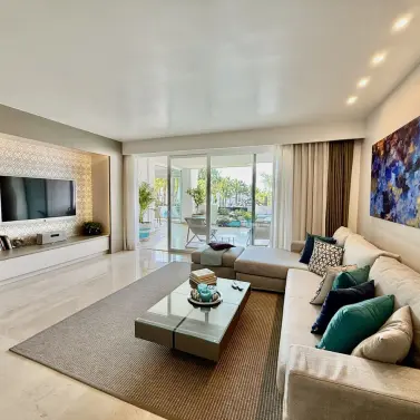 Short-term rent of middle floor apartment in The Golden Mile