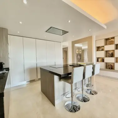 Short-term rent of middle floor apartment in The Golden Mile