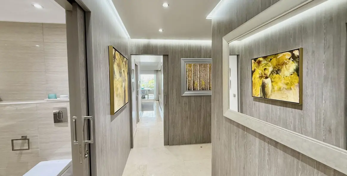 Short-term rent of middle floor apartment in The Golden Mile 29