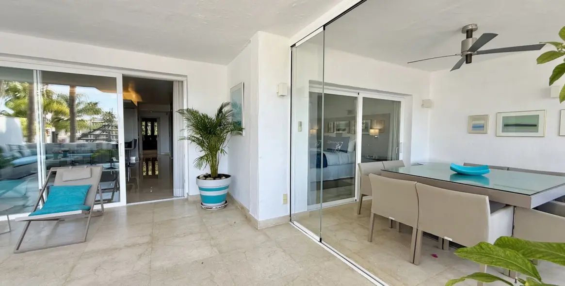 Short-term rent of middle floor apartment in The Golden Mile 31