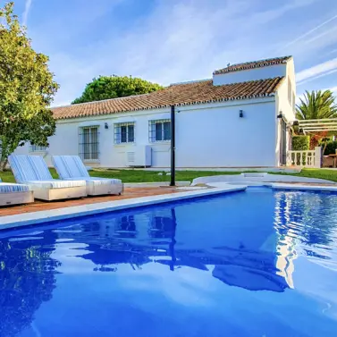 Краткосрочная аренда  отдельно стоящей виллы в Calahonda