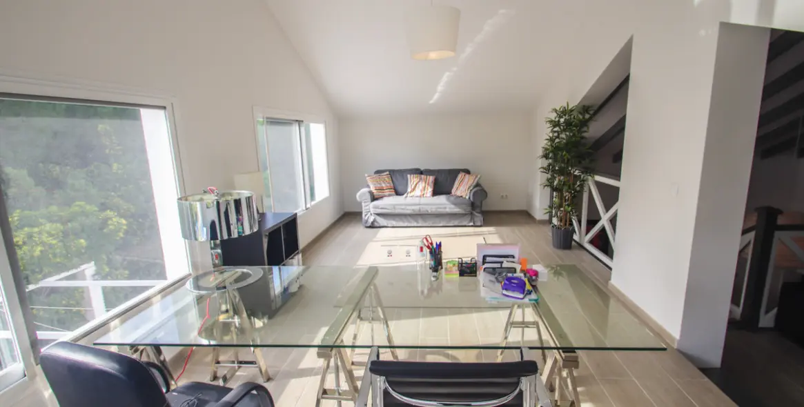 Short-term rent of detached villa in Calahonda 11