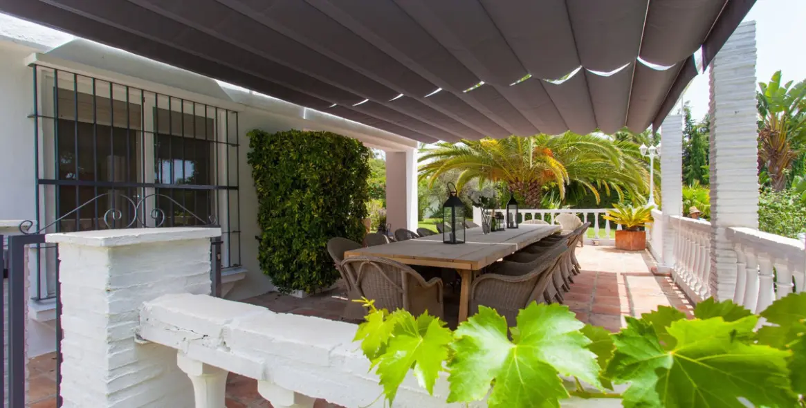 Short-term rent of detached villa in Calahonda 25