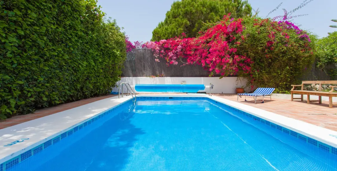 Short-term rent of detached villa in Calahonda 36