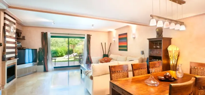 Long-term rent of semi-detached house in The Golden Mile 2