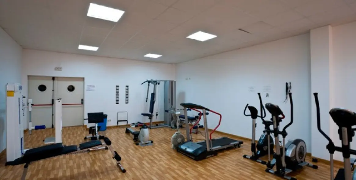 Long-term rent of semi-detached house in The Golden Mile 13