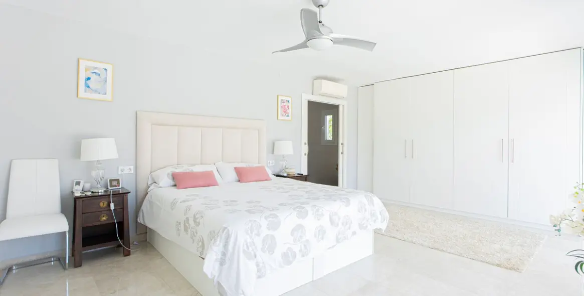 Short-term rent of townhouse in Marbella 34