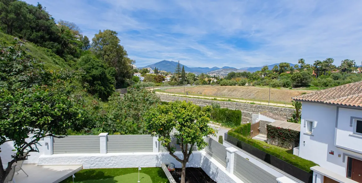 Short-term rent of townhouse in Marbella 51