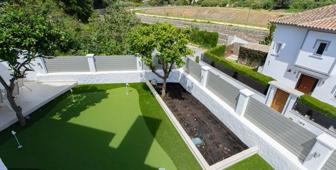 Short-term rent of townhouse in Marbella 52