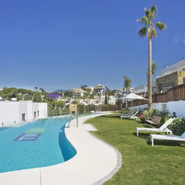 Short-term rent of townhouse in The Golden Mile