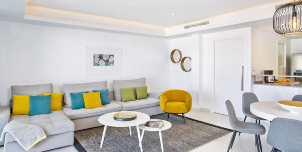 Short-term rent of townhouse in The Golden Mile 2