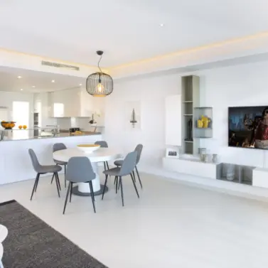 Short-term rent of townhouse in The Golden Mile