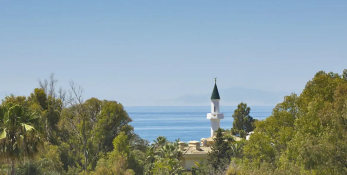 Short-term rent of townhouse in The Golden Mile 15