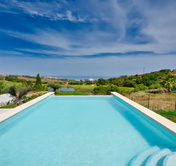 Краткосрочная аренда  отдельно стоящей виллы в Estepona