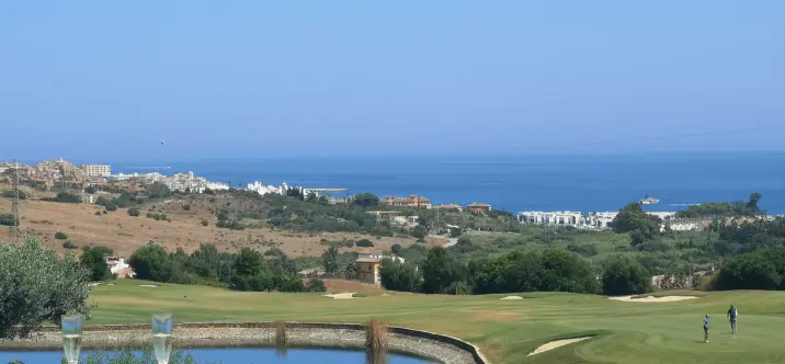 Alquiler a corto plazo de villa independiente en Estepona 3