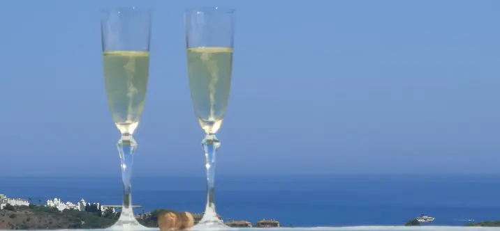 Alquiler a corto plazo de villa independiente en Estepona 4