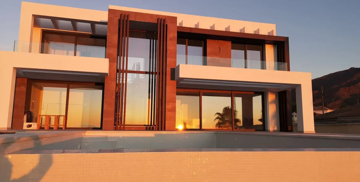 Краткосрочная аренда  отдельно стоящей виллы в Estepona 12