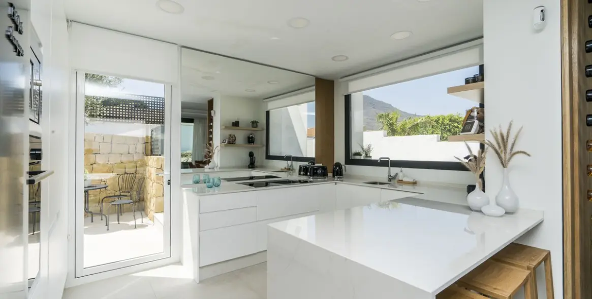 Краткосрочная аренда  отдельно стоящей виллы в Estepona 20