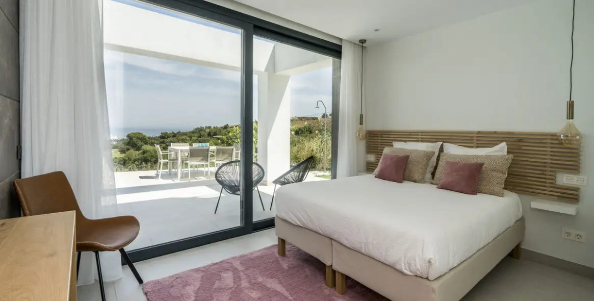 Краткосрочная аренда  отдельно стоящей виллы в Estepona 27