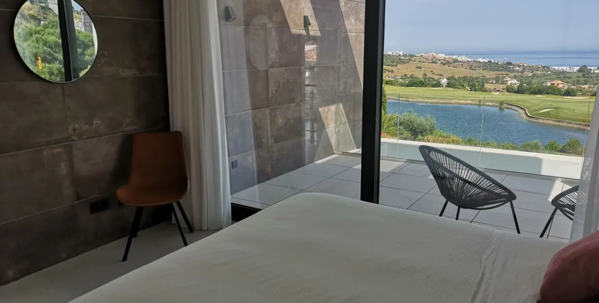 Краткосрочная аренда  отдельно стоящей виллы в Estepona 35