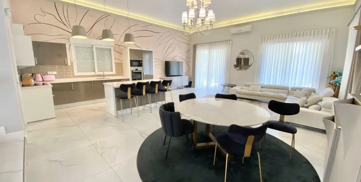 Long-term rent of detached villa in San Pedro de Alcántara 4