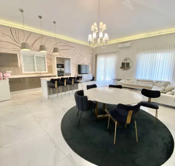 Long-term rent of detached villa in San Pedro de Alcántara