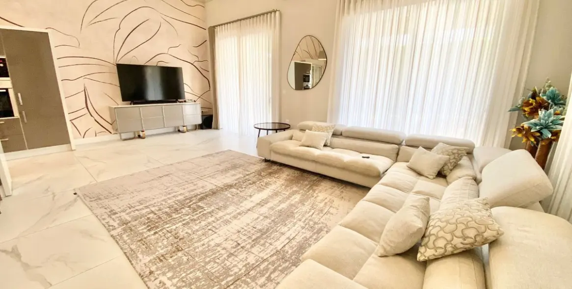 Long-term rent of detached villa in San Pedro de Alcántara 8