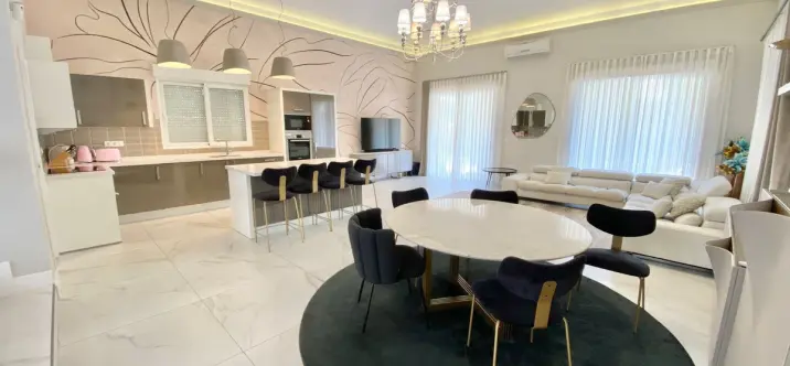 Alquiler a largo plazo de villa independiente en San Pedro de Alcántara 3