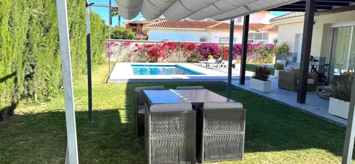 Долгосрочная аренда  отдельно стоящей виллы в San Pedro de Alcántara 1