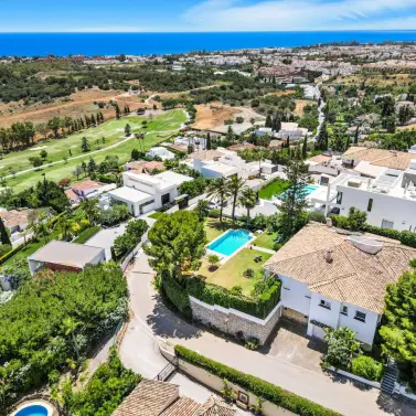 Краткосрочная аренда  отдельно стоящей виллы в El Paraiso