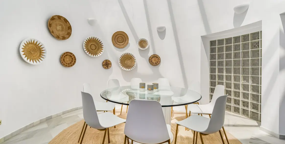 Short-term rent of detached villa in El Paraiso 16