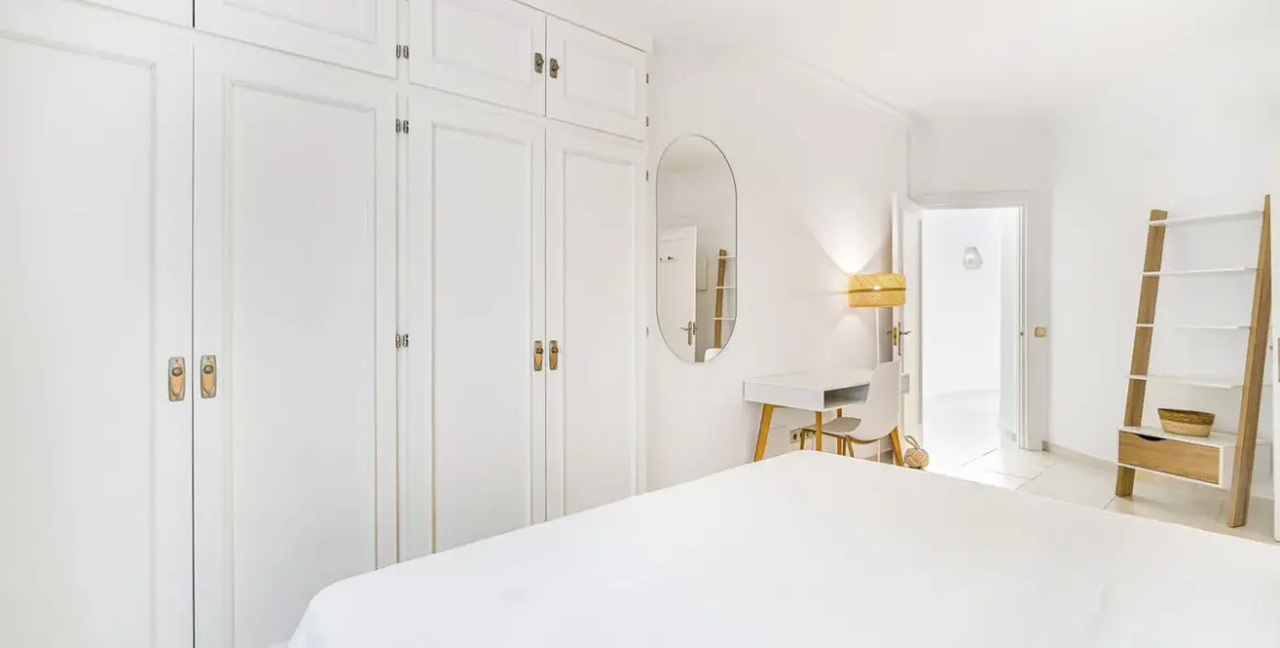 Short-term rent of detached villa in El Paraiso 46