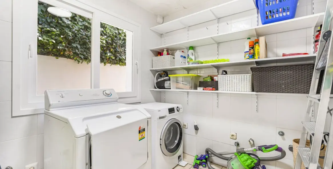 Short-term rent of detached villa in El Paraiso 48