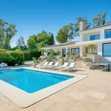 Краткосрочная аренда  отдельно стоящей виллы в Cabopino