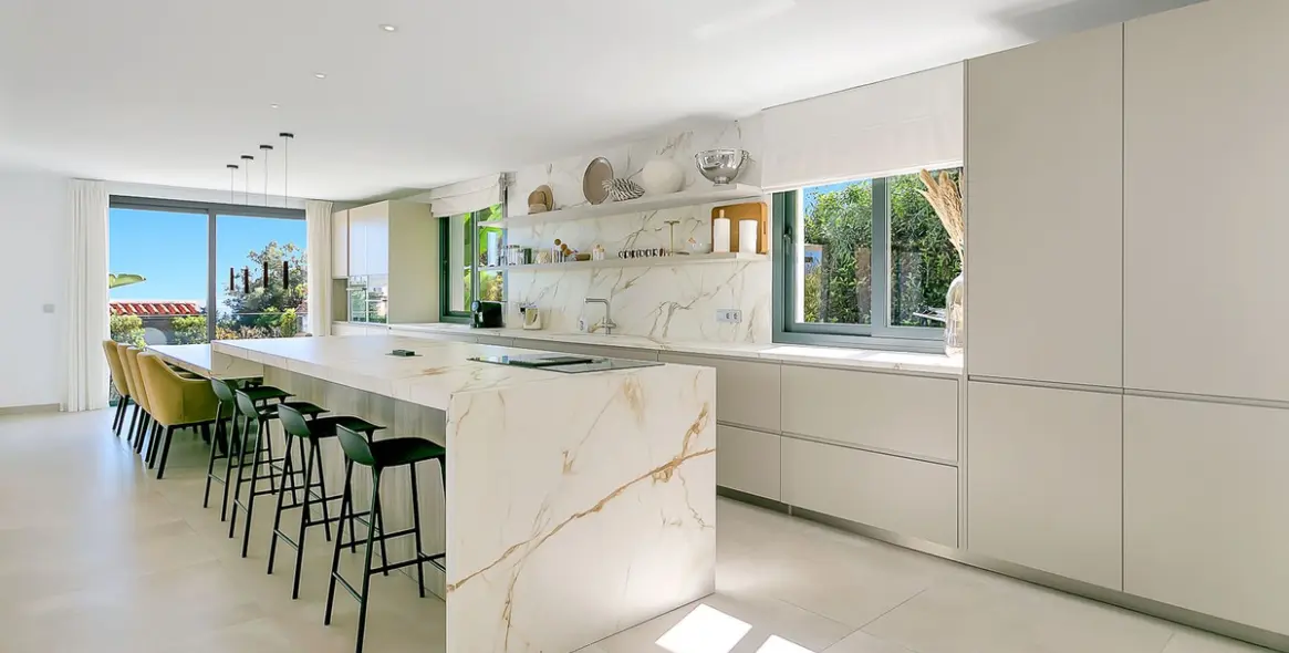 Short-term rent of detached villa in Cabopino 3