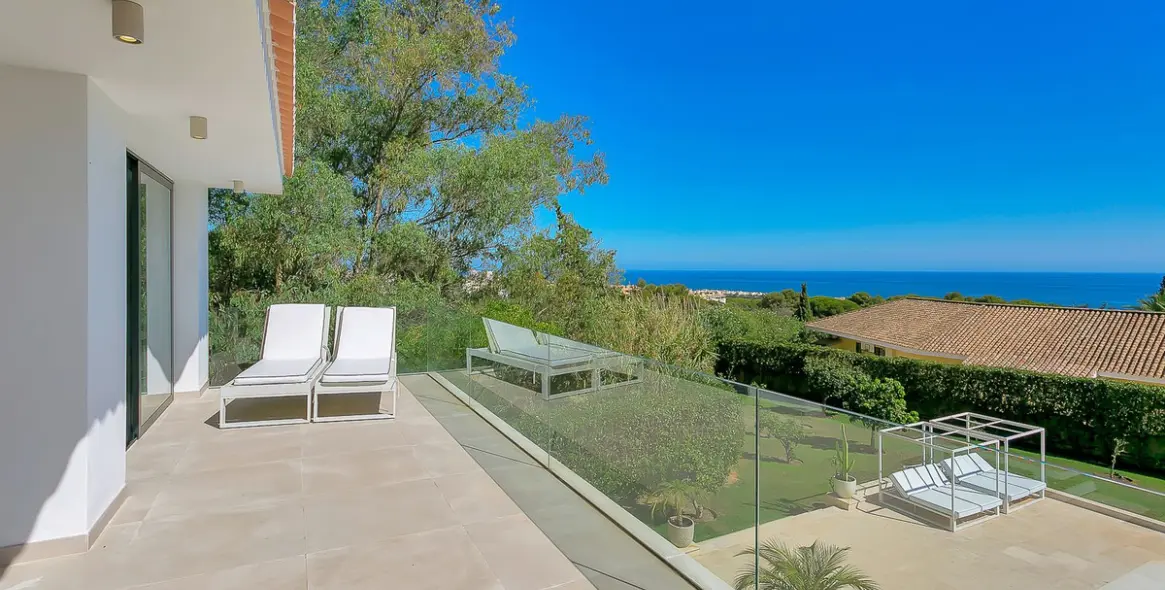 Short-term rent of detached villa in Cabopino 13